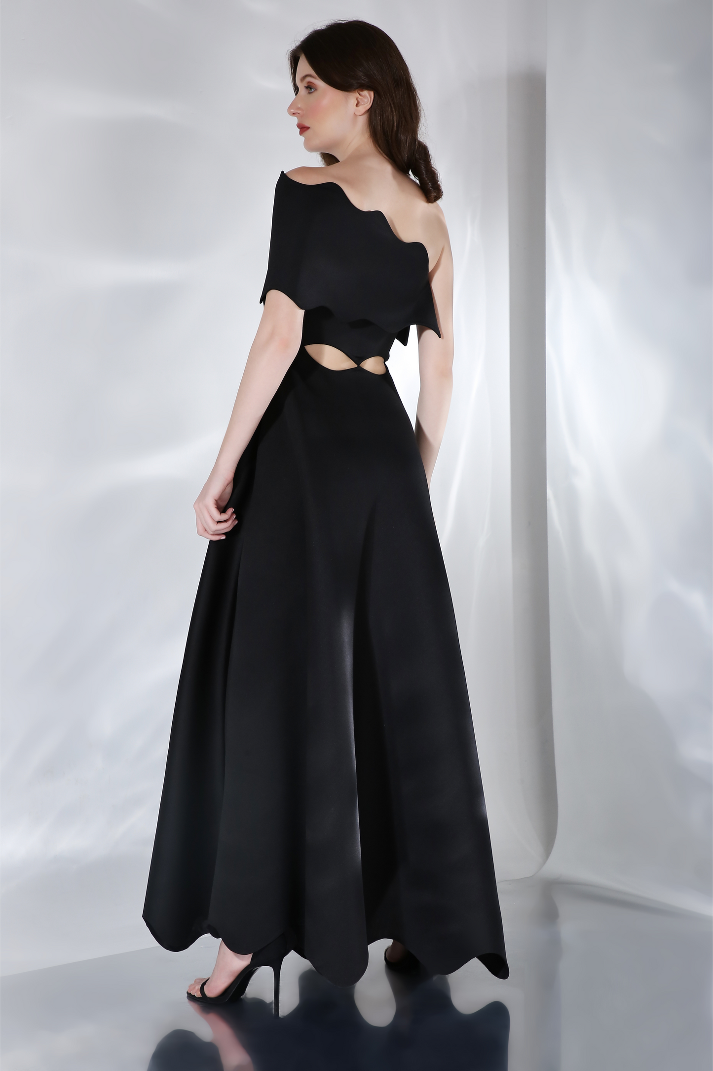 Francesca + Detachable Wavy Wrap