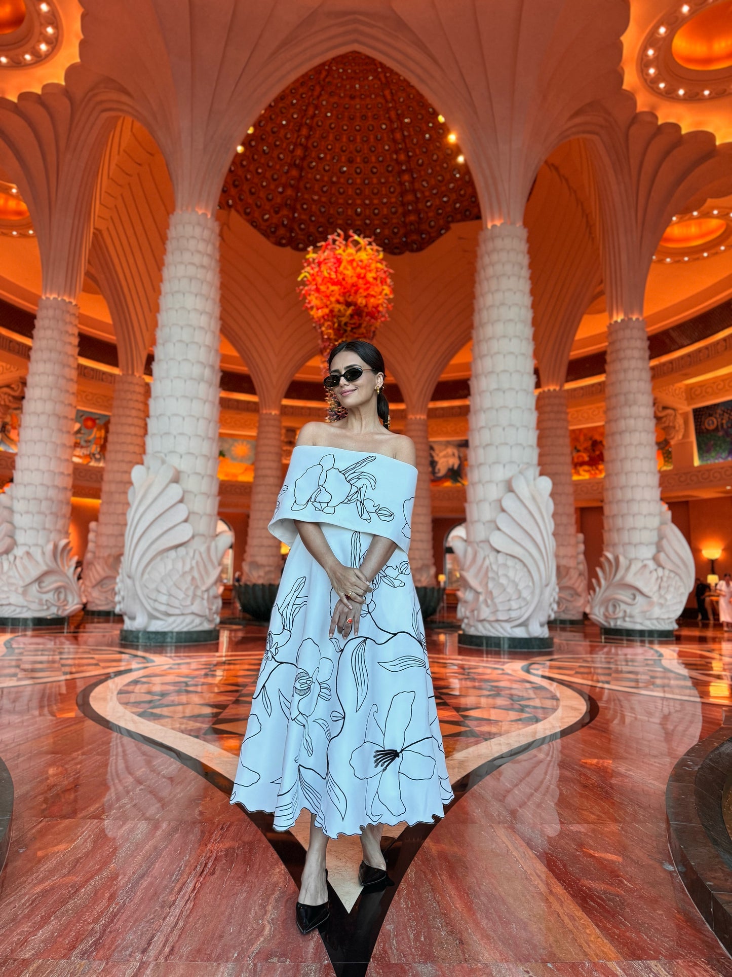 Roshni Chopra in Vero