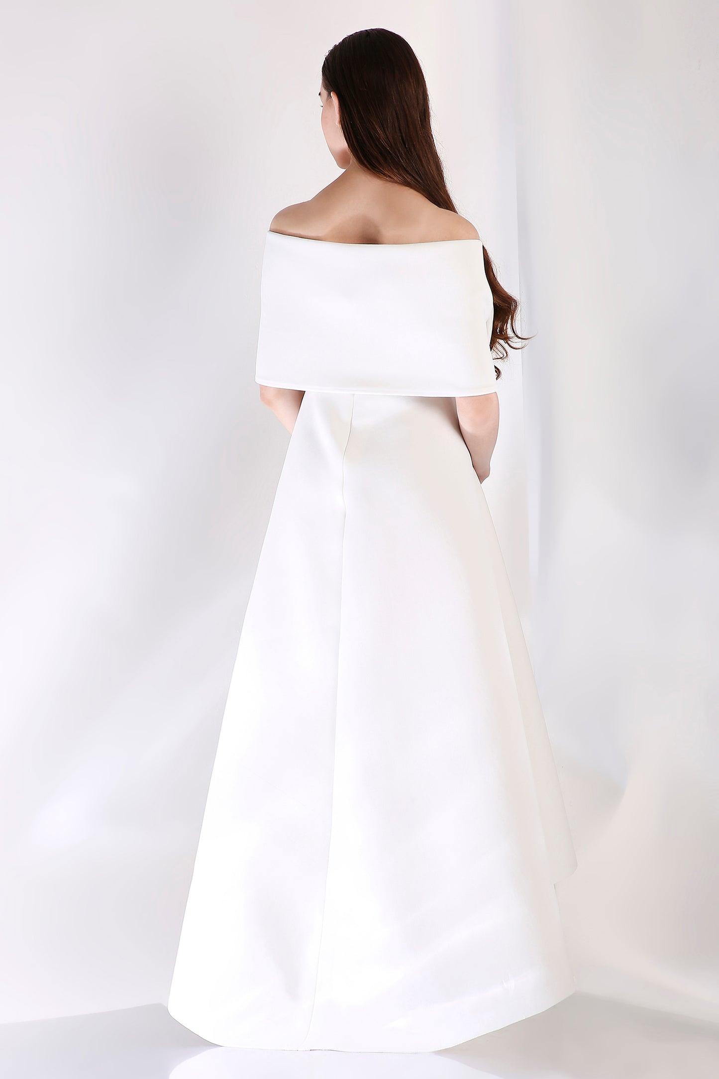 Kamiya Jani in Imperial + Bow Wrap