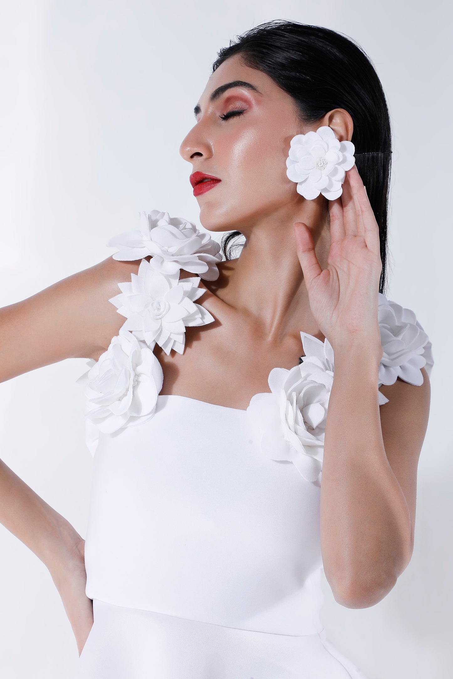 Detachable floral straps