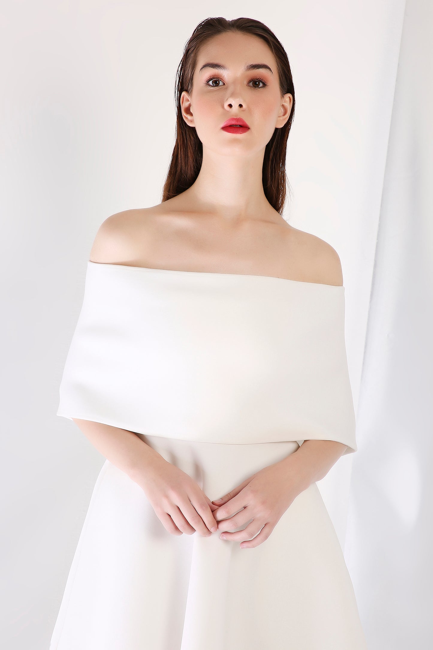 White Gaia + Classic Wrap