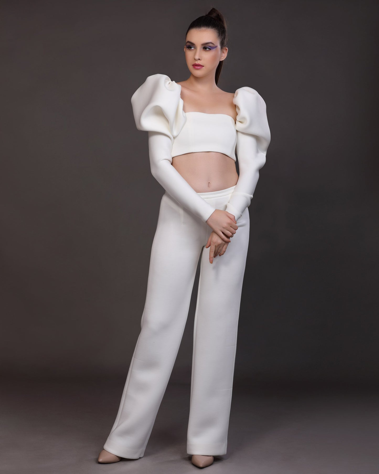 Detachable exaggerated sleeves