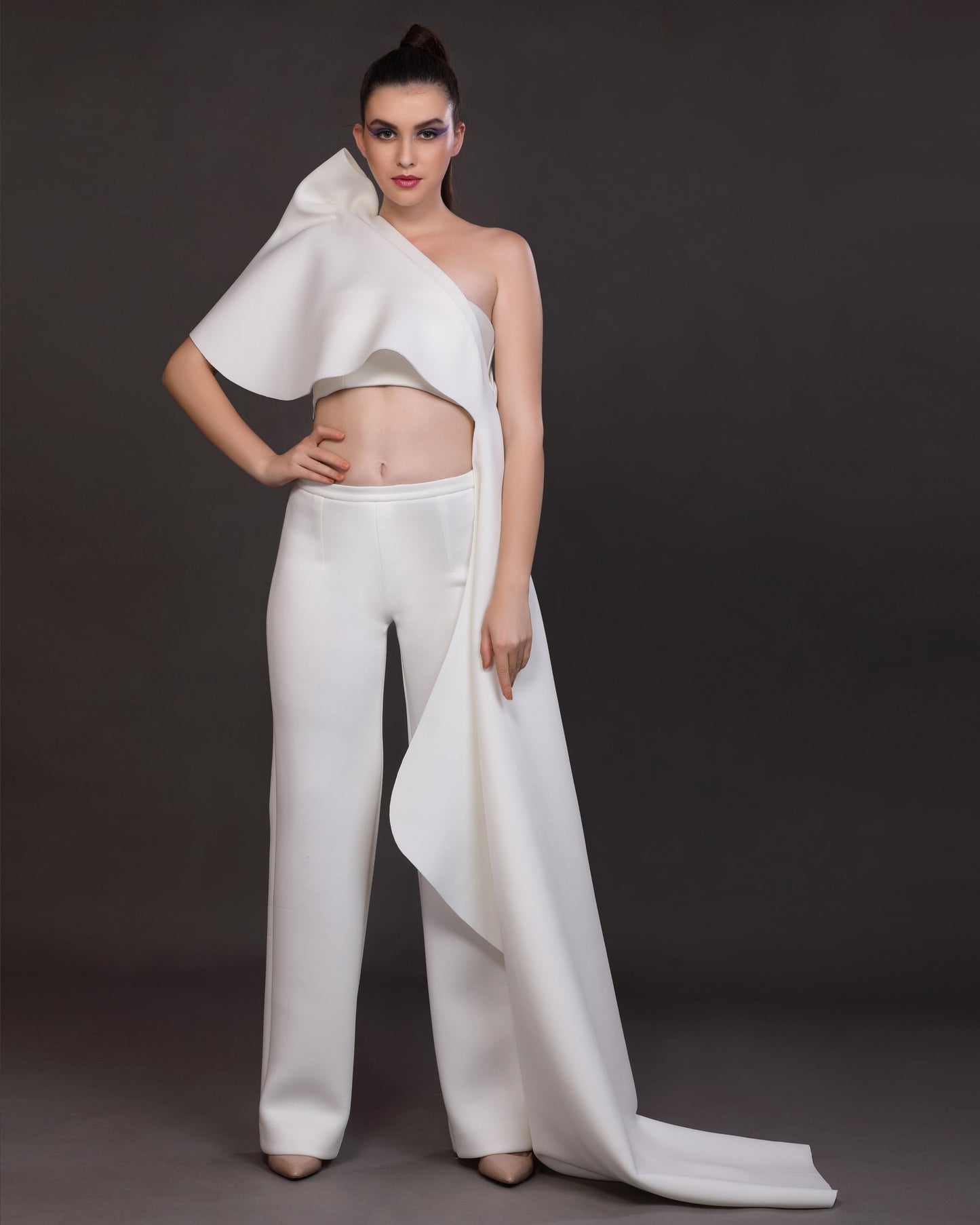 Essence- Structured Trail Drape