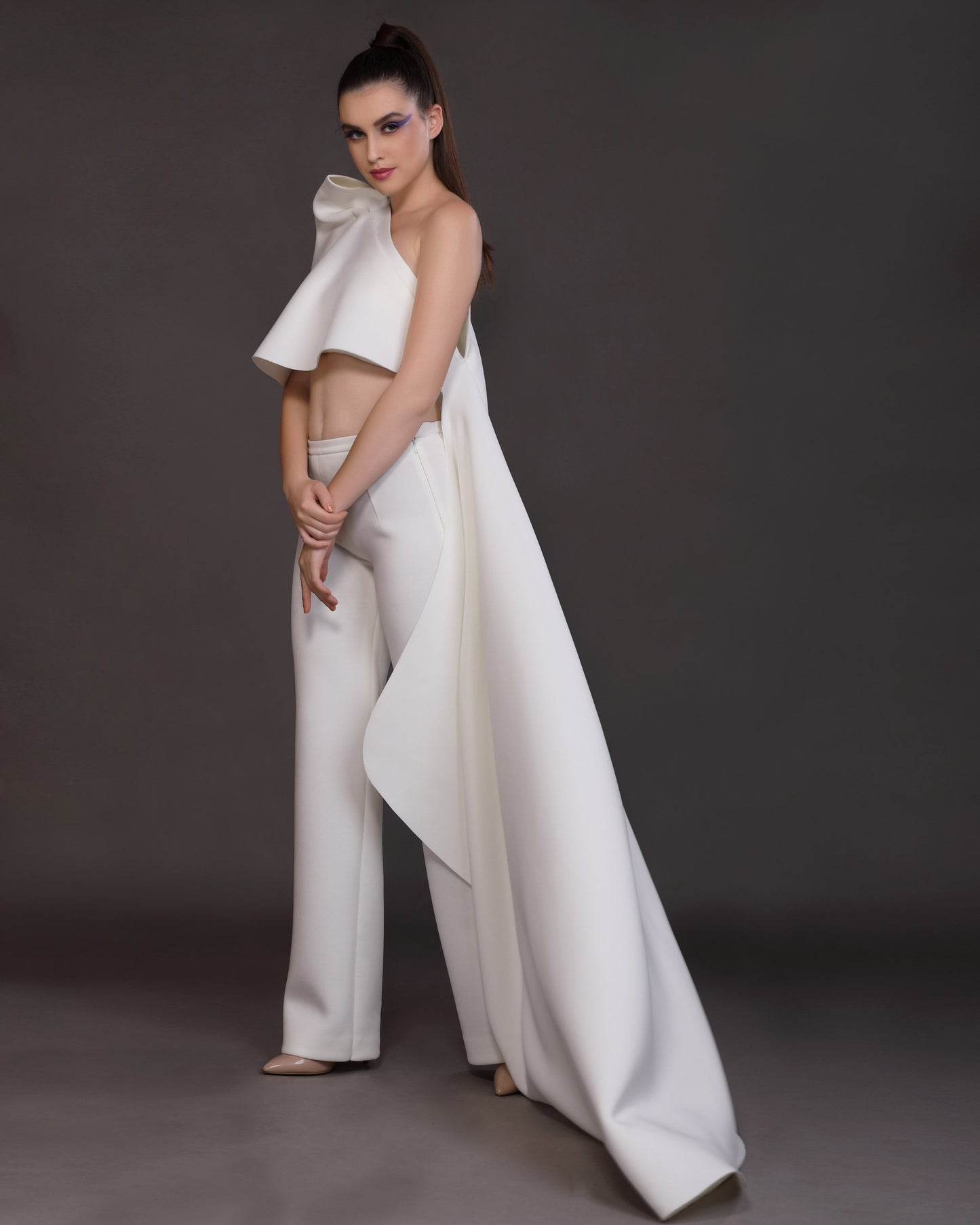 Essence- Structured Trail Drape