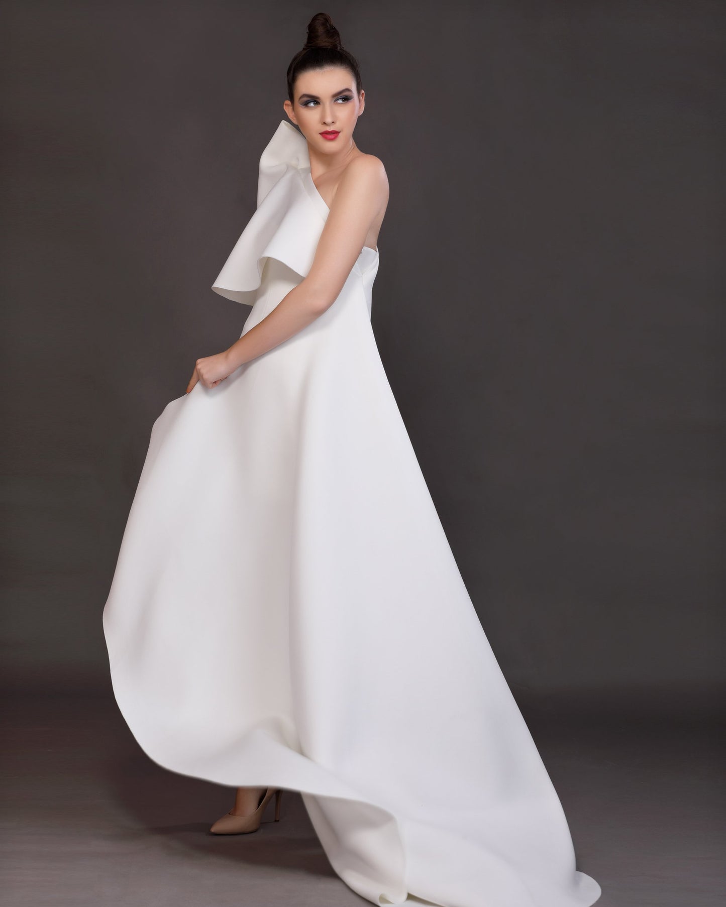 Essence- Structured Trail Drape