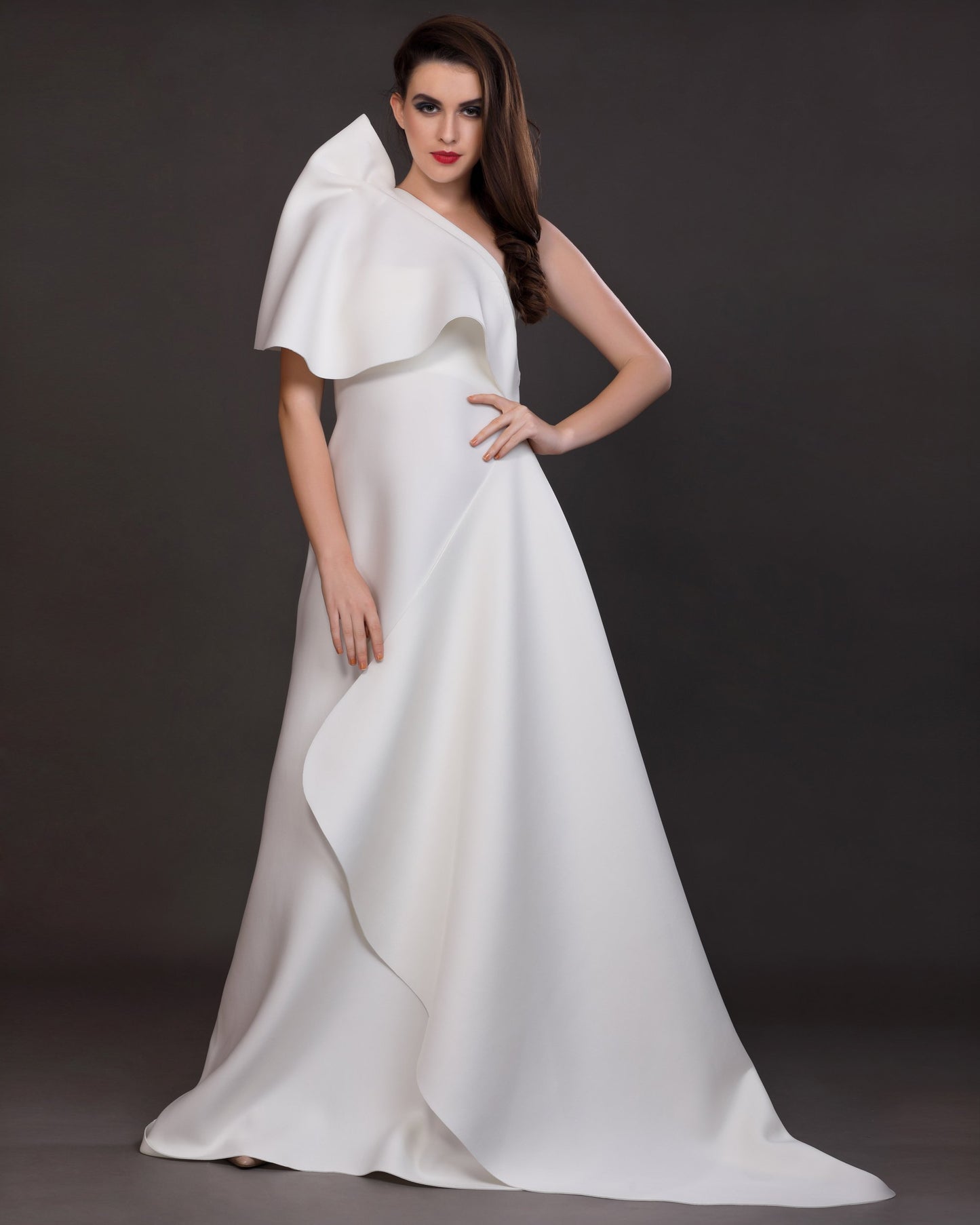 Essence- Structured Trail Drape