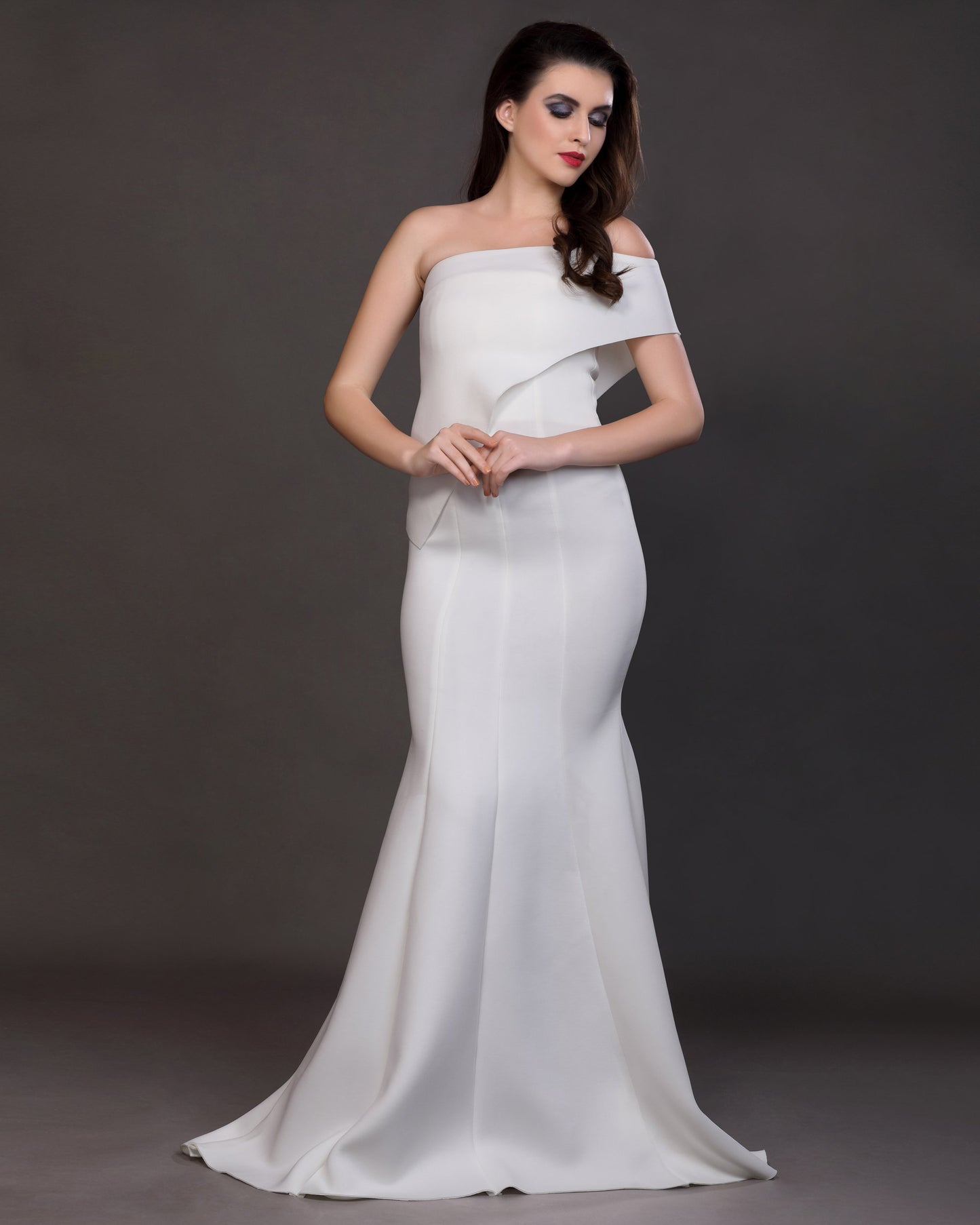 Essence- Classic one shoulder top