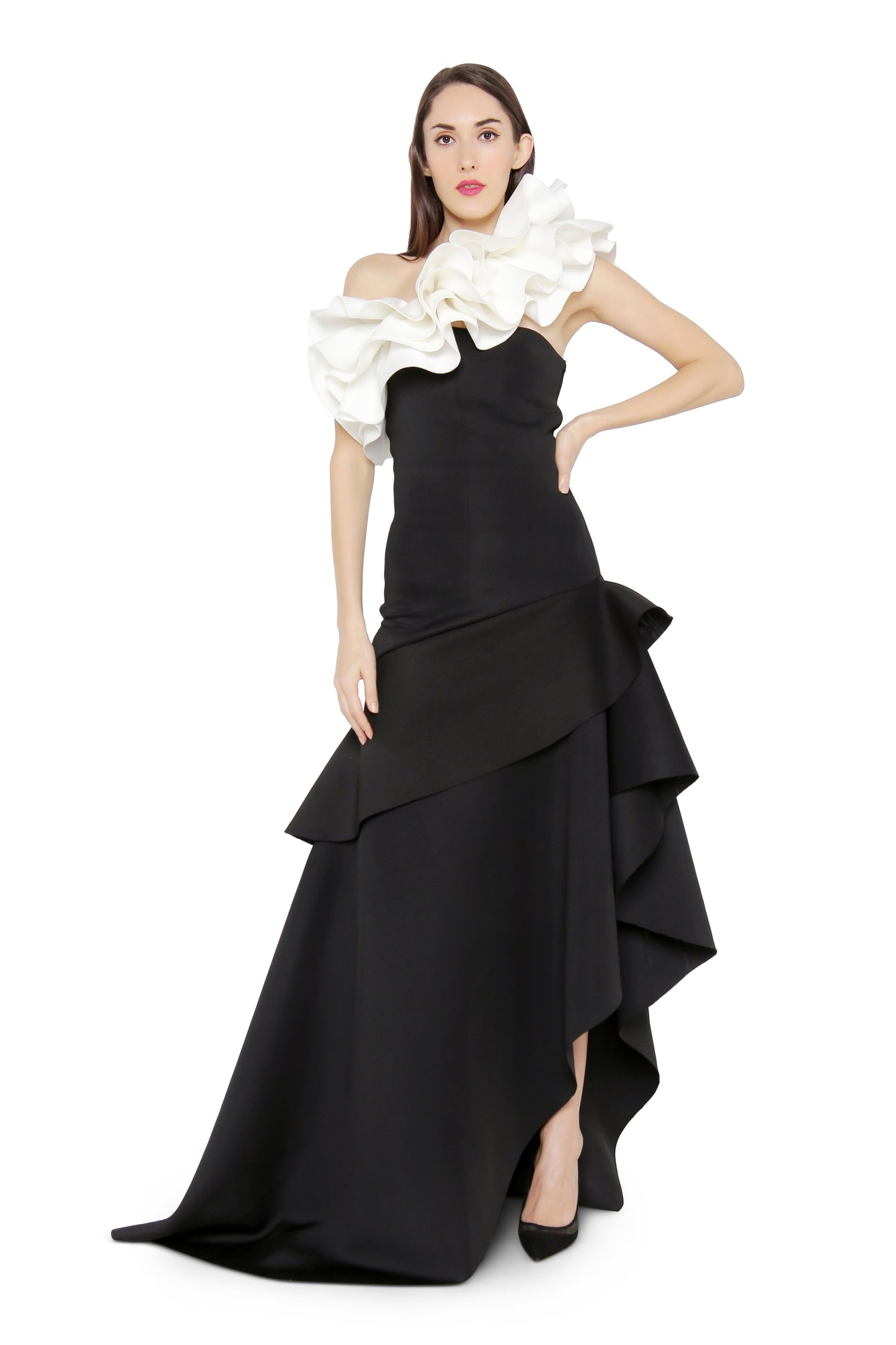 Alexis + white frill
