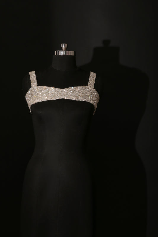 Sparkling Neckline