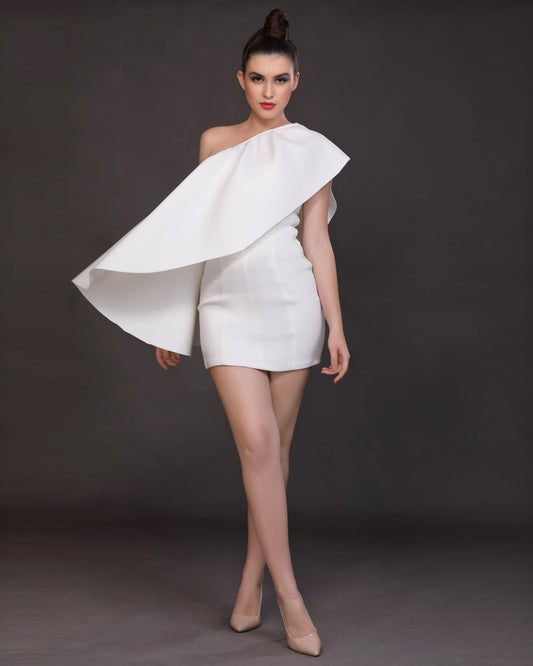 Essence- Versatile Cape